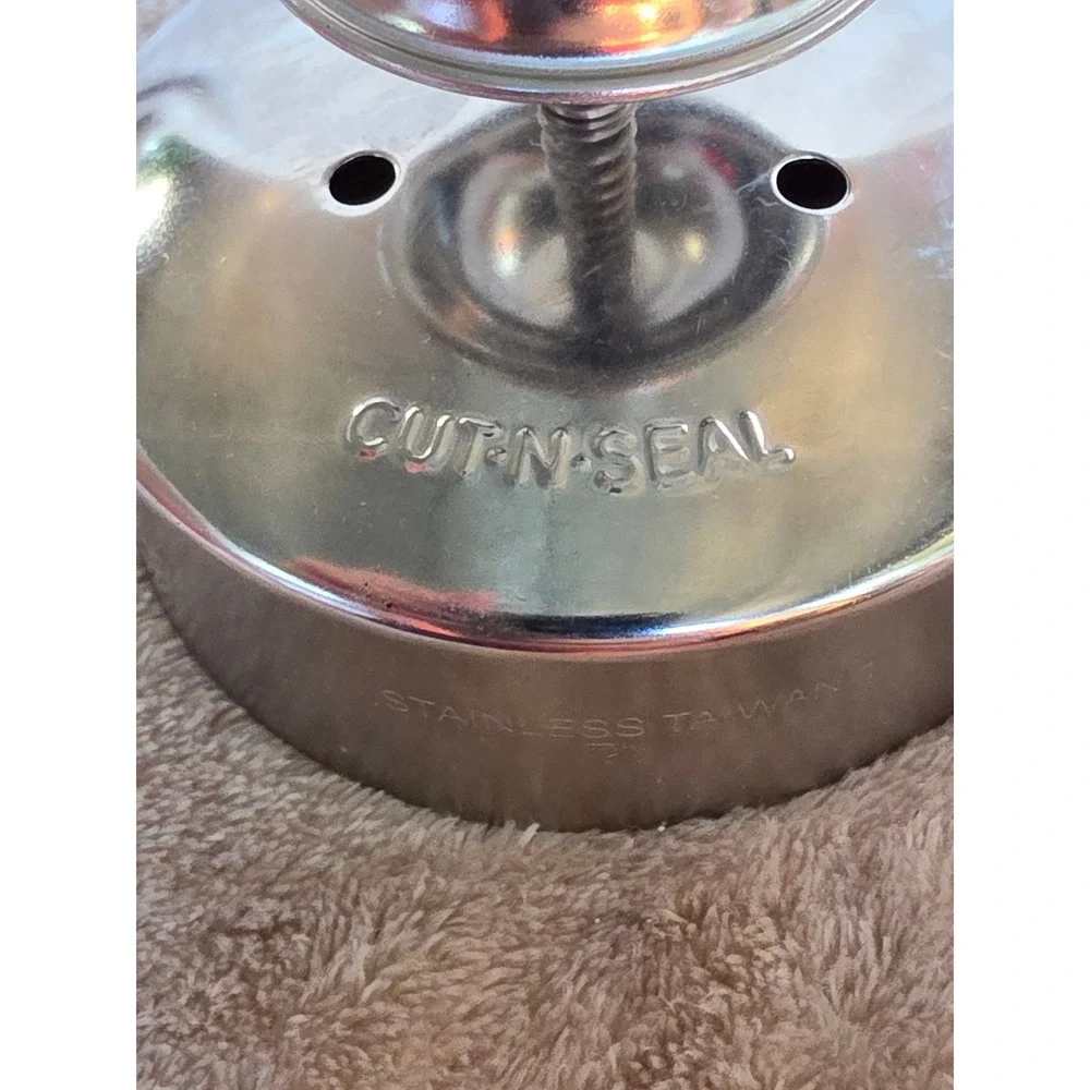 The Pampered Chef Cut-N-Seal 3.5
